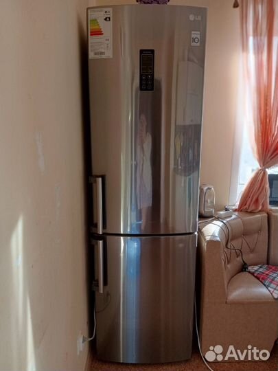 Холодильник lg