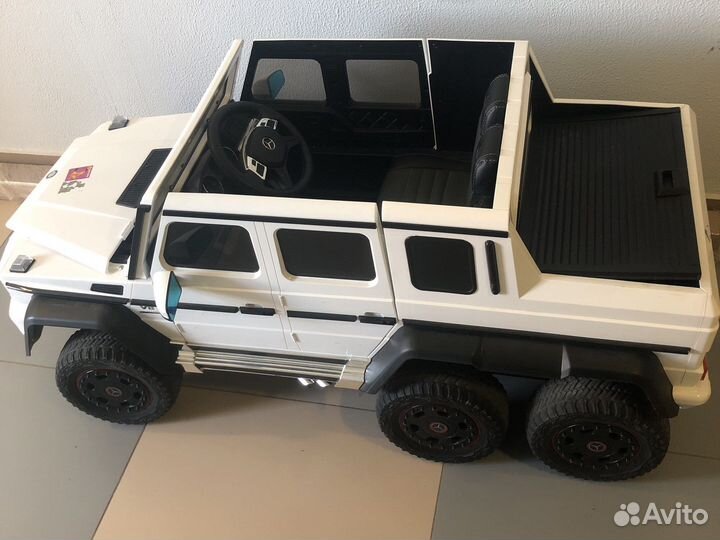 Детская электромобиль