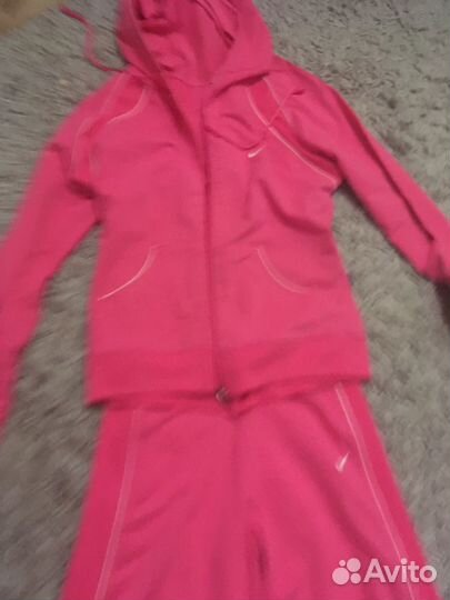 Спортивный костюм женский