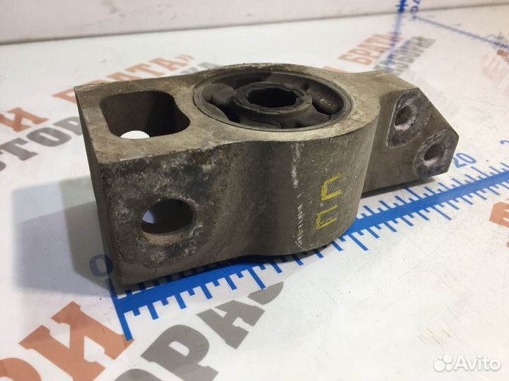 Фольксваген Passat CC Кронштейн рычага переднего