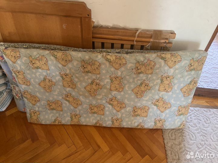 Матрас в детскую кровать и сама кровать