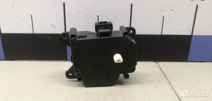 Моторчик заслонки отопителя Land Cruiser (150) -Pr