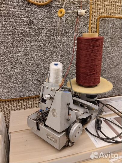 Ковровый оверлок шик 902