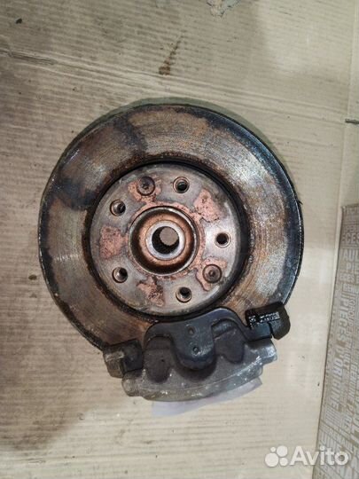 Поворотный кулак передний правый Renault Arkana