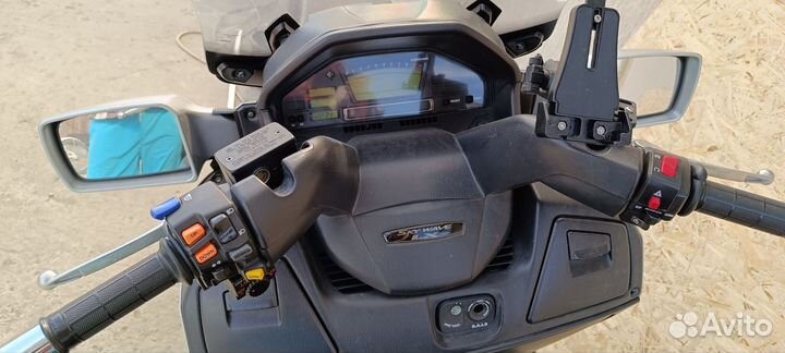 Suzuki skywave 650 LX ABS