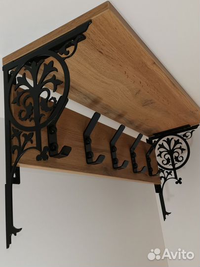 Вешалка настенная в прихожую для одежды