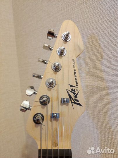 Электро гитара Peavey Raptor plus