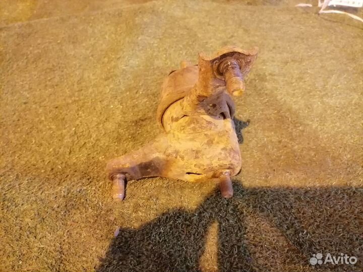 Опора двигателя (подушка двс) передняя правая 1236