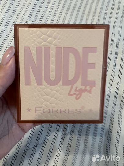 Палетка теней Farres нюдовая