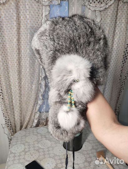 Меховая кроличья шапка для девочки