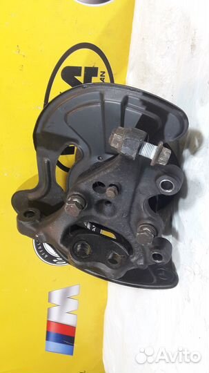 Кулак поворотный передний Mercedes w203