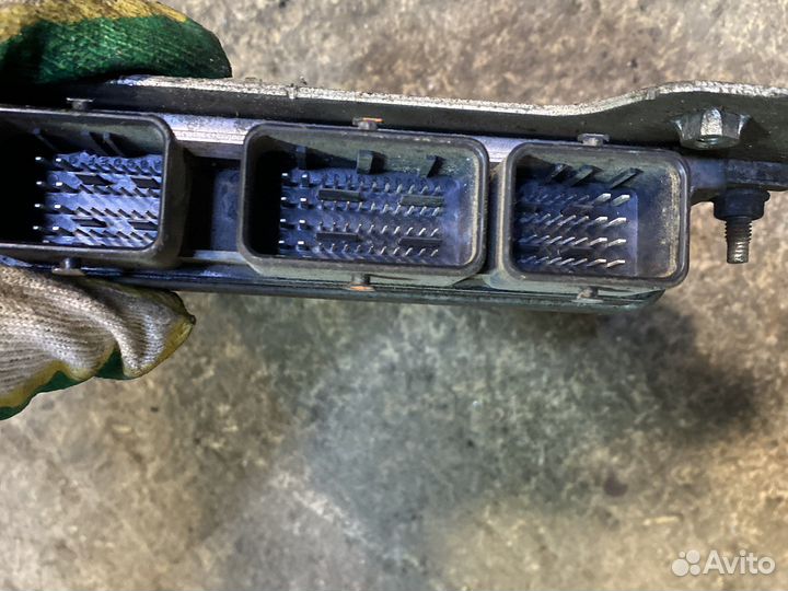 Блок управления двигателем Nissan Qashkai