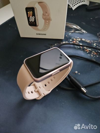 Смарт-часы Samsung Galaxy Fit3