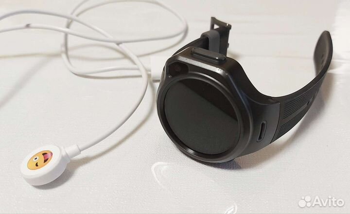 Детские умные часы elari KidPhone 4GR Wi-Fi