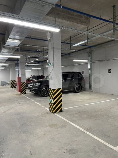 Машиноместо, 18 м²