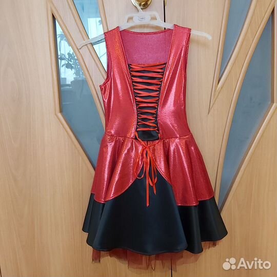 Нарядное платье для девочки