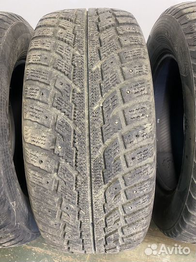 Kumho I'Zen Stud Snow KW11 265/60 R18 114T