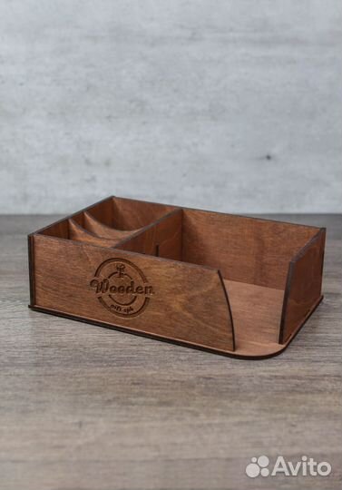 Салфетница деревянная