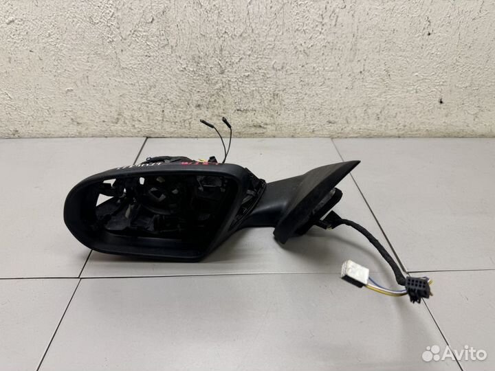 Зеркало левое Mercedes X253 GLC