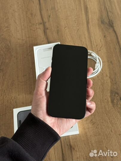 iPhone 15 Pro, 256 ГБ