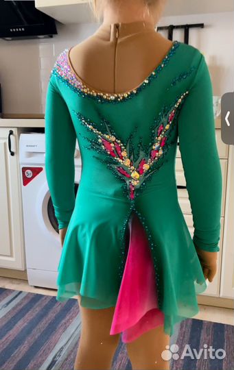 Шикарное платье для фигурного катания 116-128