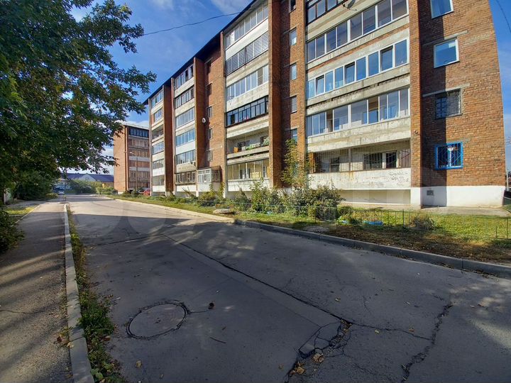 3-к. квартира, 96 м², 2/6 эт.