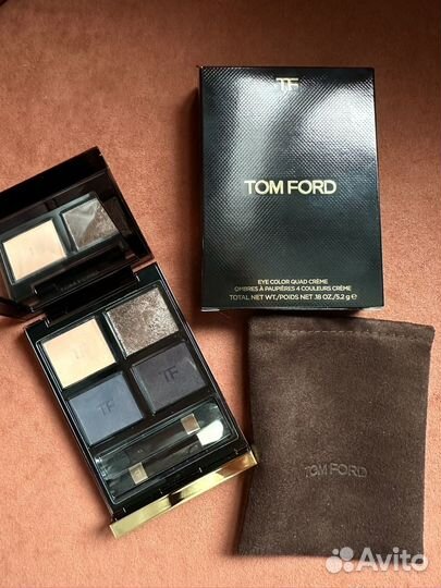 Тени Tom Ford 45 Iconic smoke+блеск Clarins