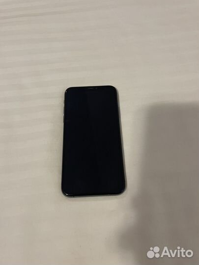 iPhone Xs, 64 ГБ