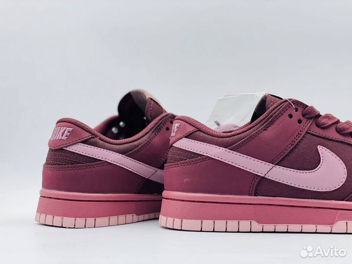 Кроссовки Nike Dunk Low