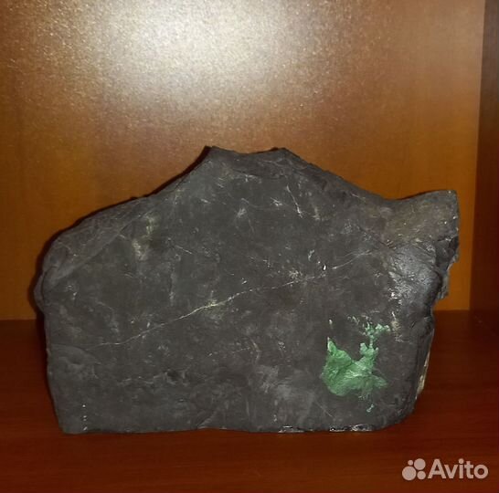 Картина на карельском шунгите