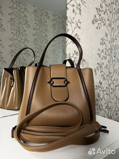 Сумка с ремешком женская