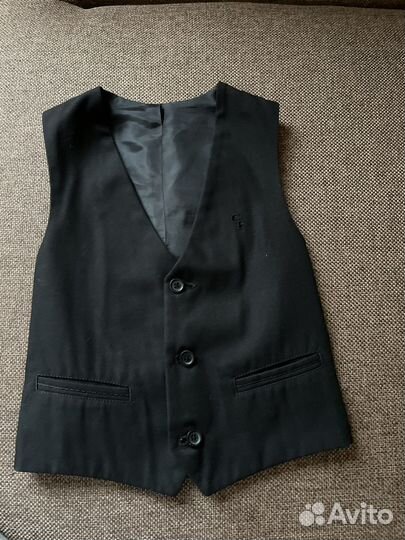 Жилет для школы и торжественных мероприятий