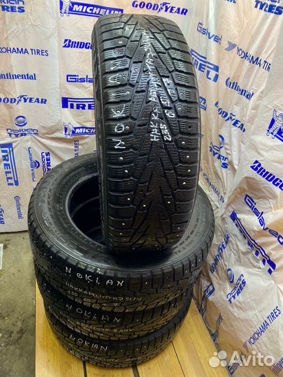 Nokian Tyres Hakkapeliitta 7 SUV 235/65 R17