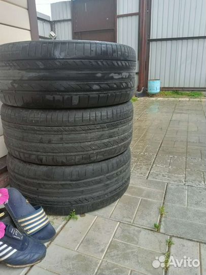 Continental AllSeasonContact 235/45 R17 и 235/45 R17