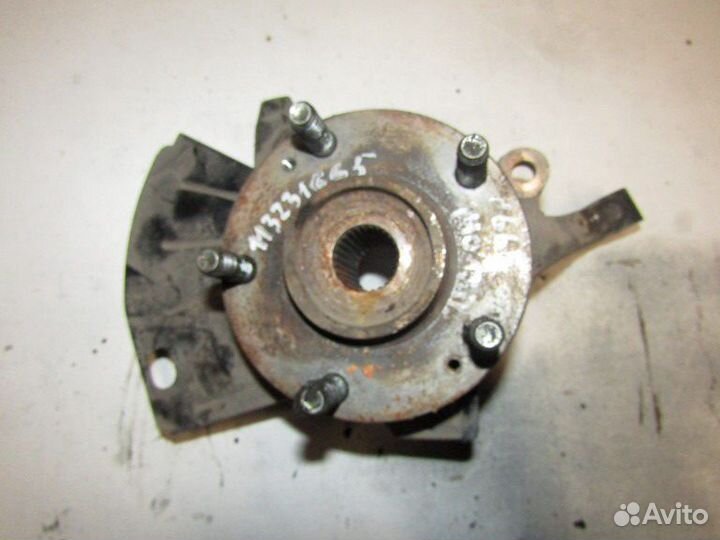 Кулак поворотный передний правый i40 2011