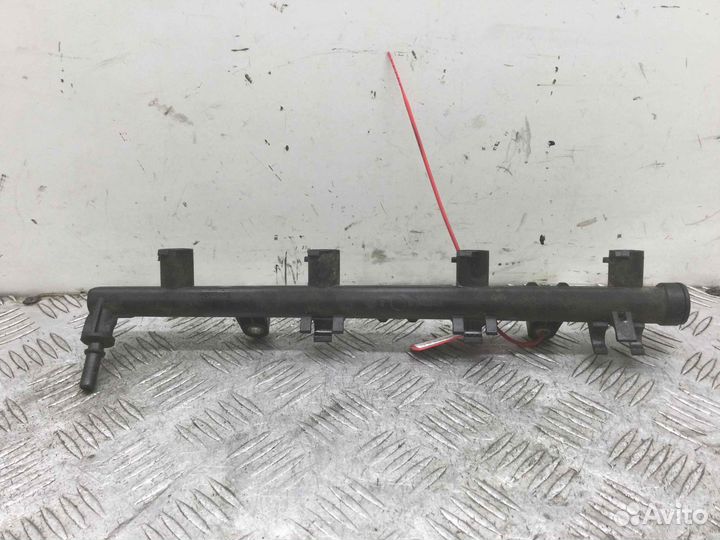 Топливная рампа Renault Clio 8200135504 K4m800