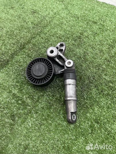 Натяжитель ремня Audi Q7 4L 3.0 дизель CAS 2008