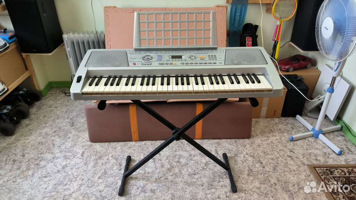 Синтезатор Supra SKB-614 со стойкой