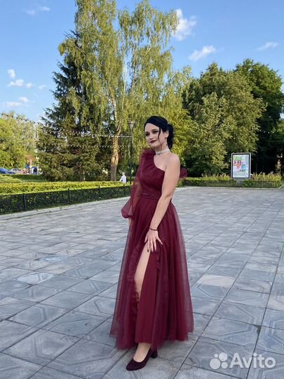 Вечернее платье в пол