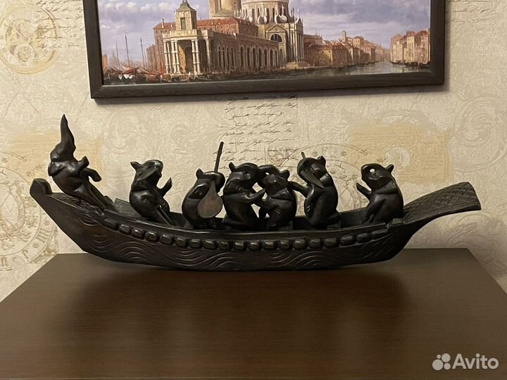 Декоративная статуя слоники на лодочке