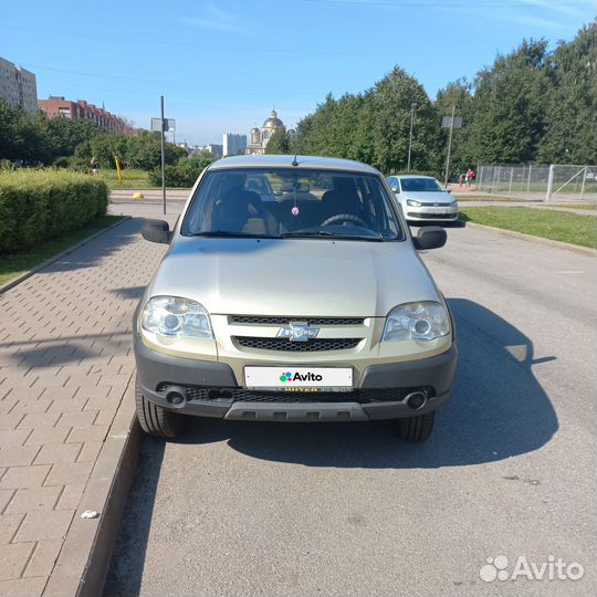 Chevrolet Niva 1.7 МТ, 2010, 97 700 км