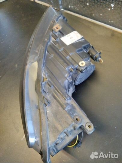 Фара передняя левая Volkswagen Polo 5 1.6 cfna