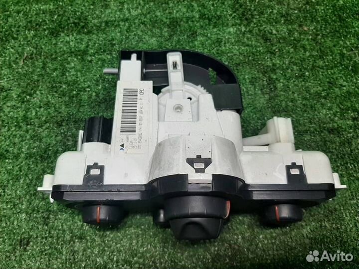 Панель управления отопителя Renault Megane 2 (LM0