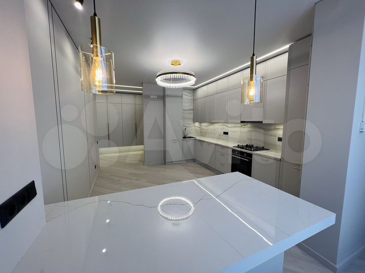 2-к. квартира, 67 м², 11/12 эт.