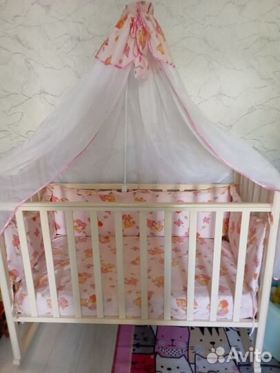 Балдахин с бортиками. Постельное в комплект
