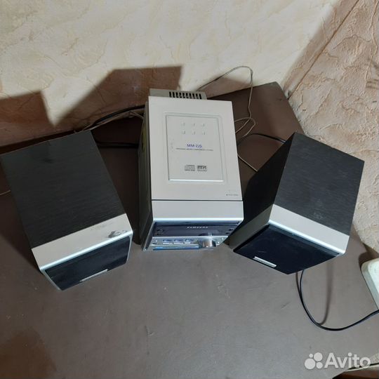 Музыкальный центр Samsung MM-ZJ5