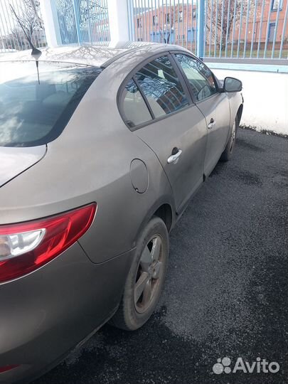 Фонарь задний правый renault fluence 1