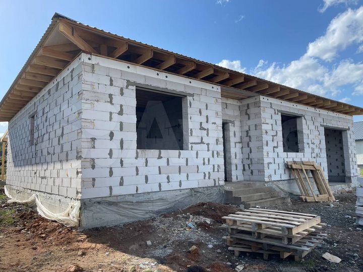 Коттедж 148 м² на участке 11 сот.