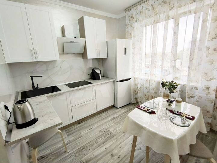 2-к. квартира, 53 м², 8/9 эт.