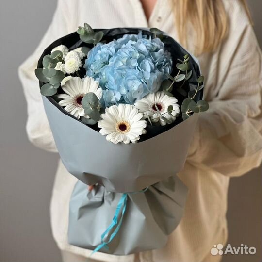 Сборный стойкий букет из гермини и гортензии